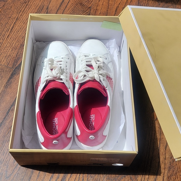 Michael Kors colby sneaker - Picture 8 of 15